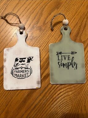 Farmhouse Hanging Signs - White & Sage Set